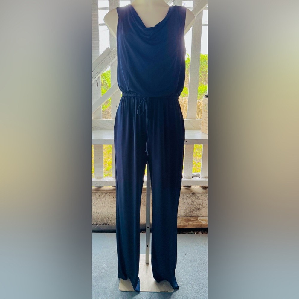 🩶Size 8 Enfocus Studio Sleeveless Jumpsuit-Navy Blue
